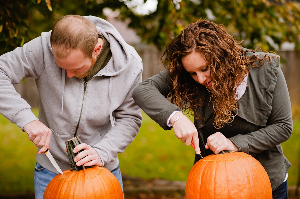 Chelsea and Kevin /// Pumpin’ Carvin’ and Apple Pickin’ Engagement