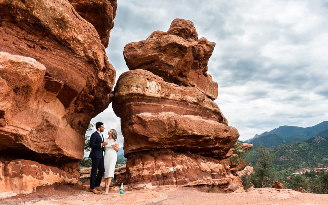 Amanda and Jordan /// Garden of the Gods Engagement Session